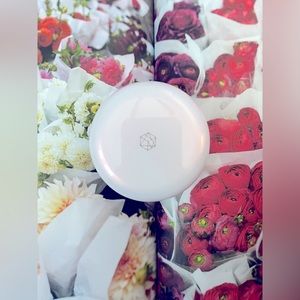 Em Cosmetics Moonbeam Cushion Highlighter